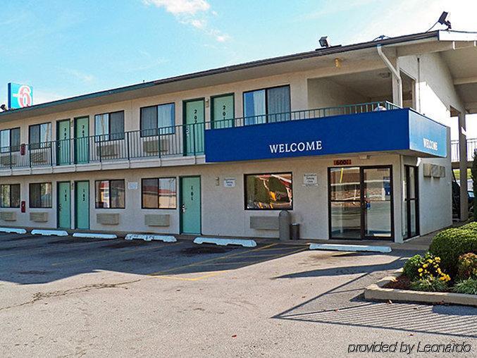 Rodeway Inn Fort Smith I-540 Экстерьер фото