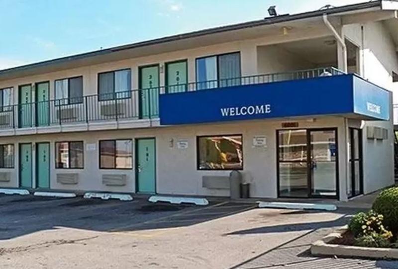 Rodeway Inn Fort Smith I-540 Экстерьер фото